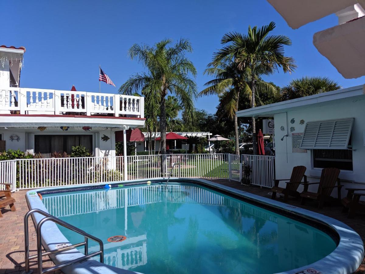 Breakaway Inn Guest House Lauderdale-by-the-Sea Exterior photo